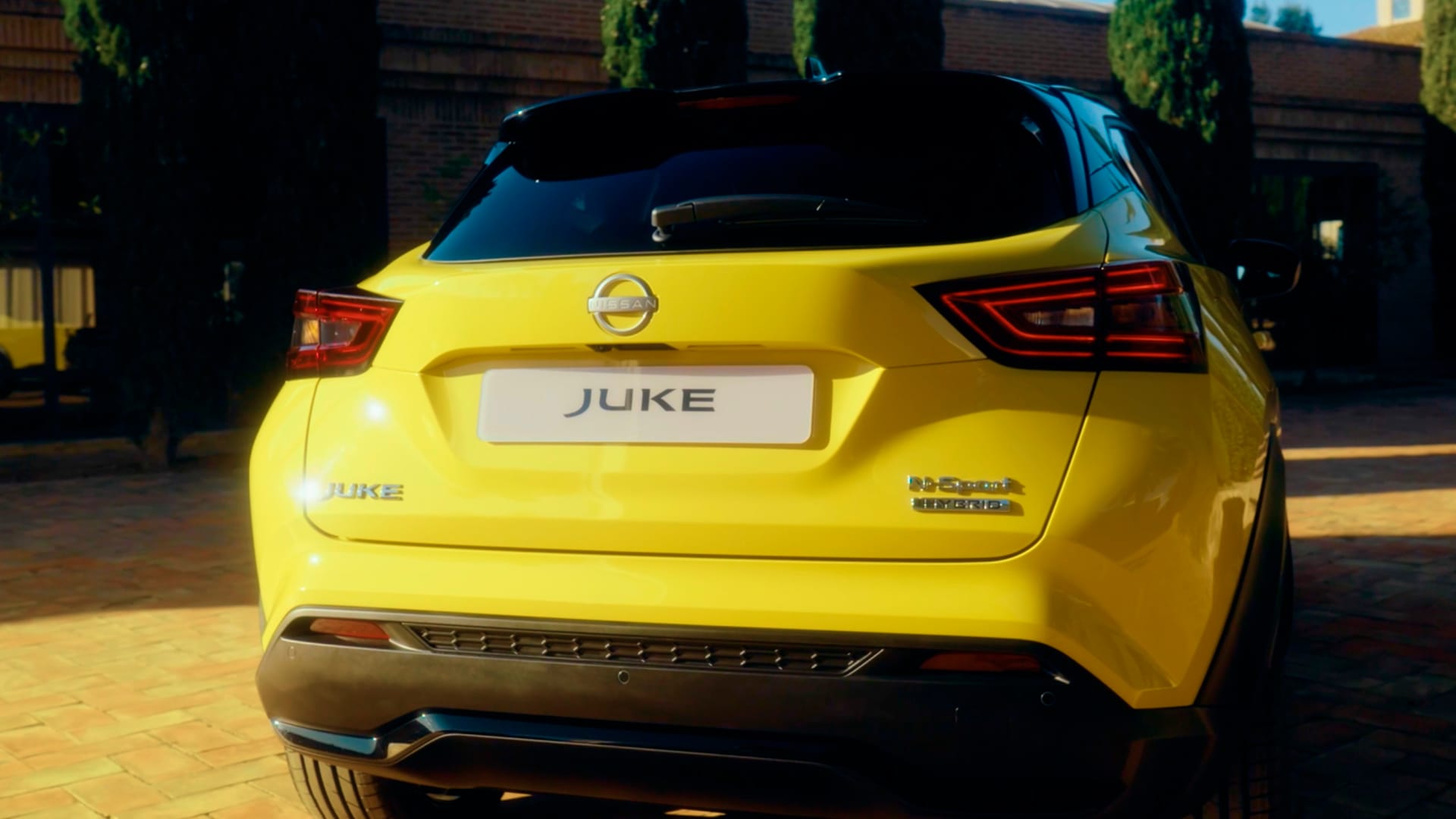 Videoløkke med Nissan JUKE’s udvendige design bagfra